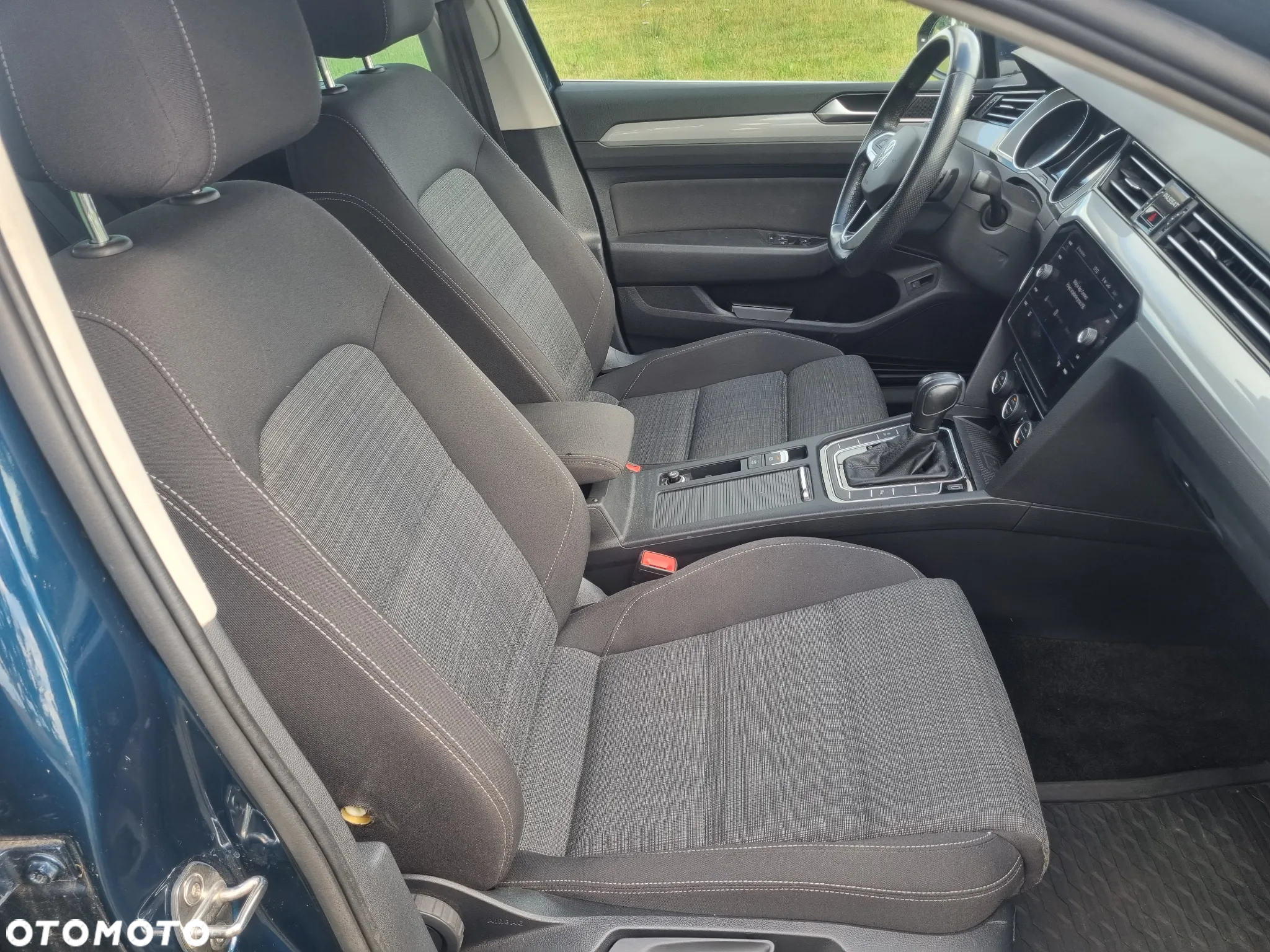 Volkswagen Passat Variant 2.0 TDI DSG (BlueMotion Technology) Trendline - 14
