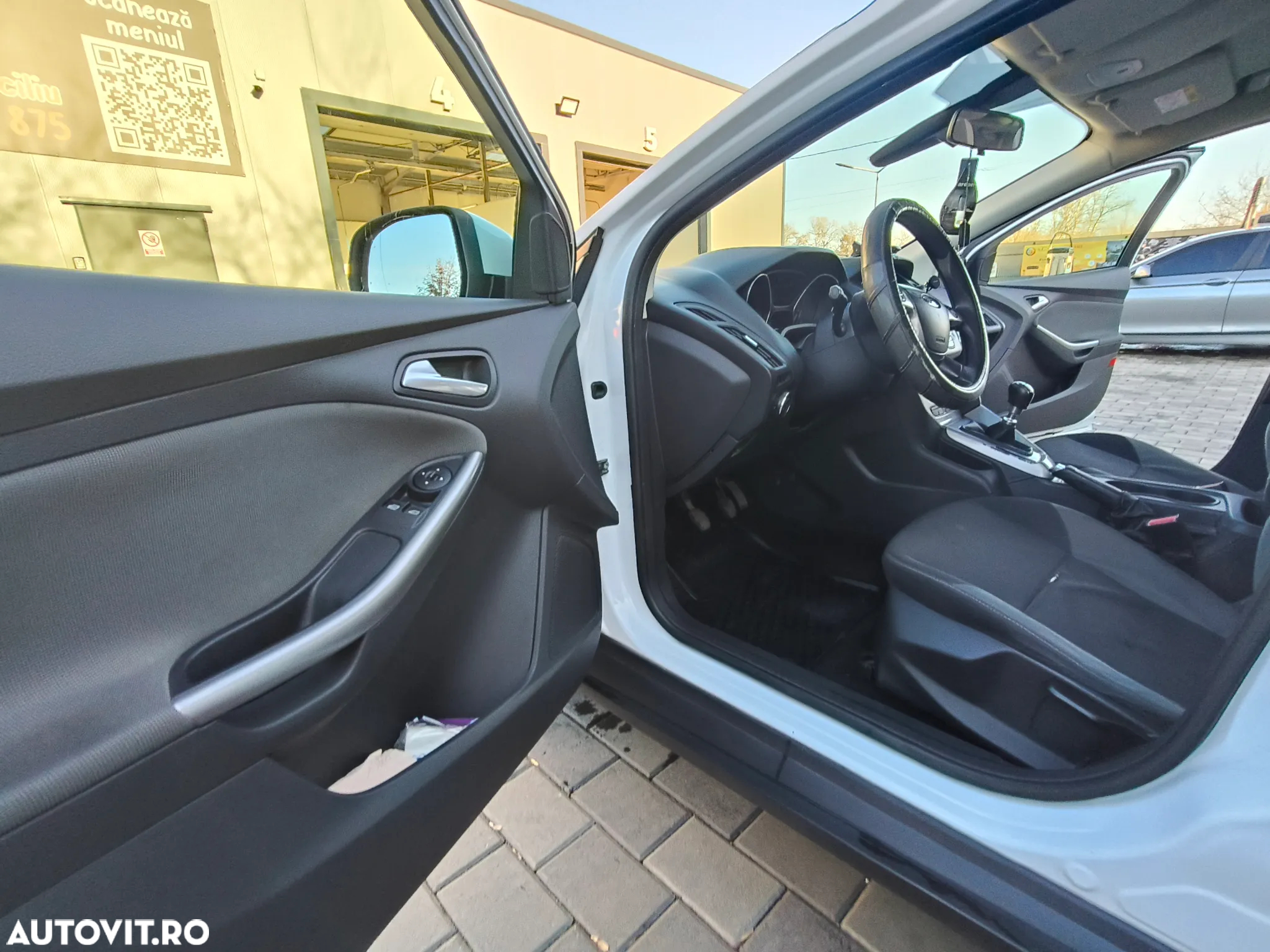 Ford Focus - 13