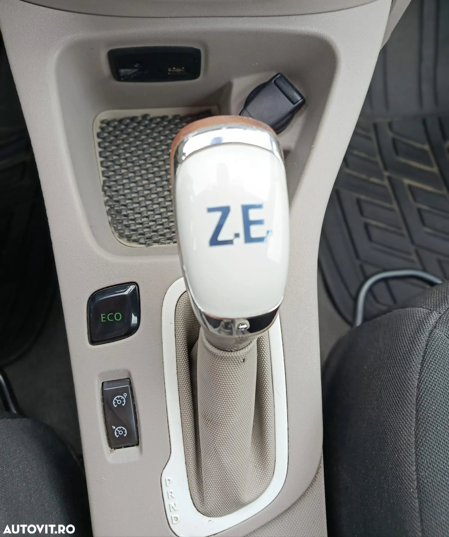 Renault ZOE - 17