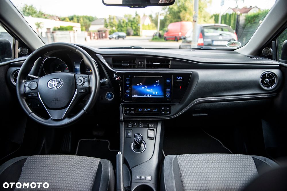 Toyota Auris - 23
