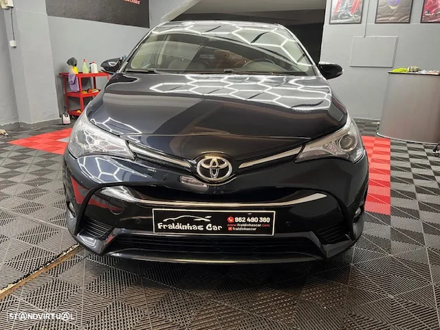 Toyota Avensis SD 1.6 D-4D Exclusive +P.Business - 9