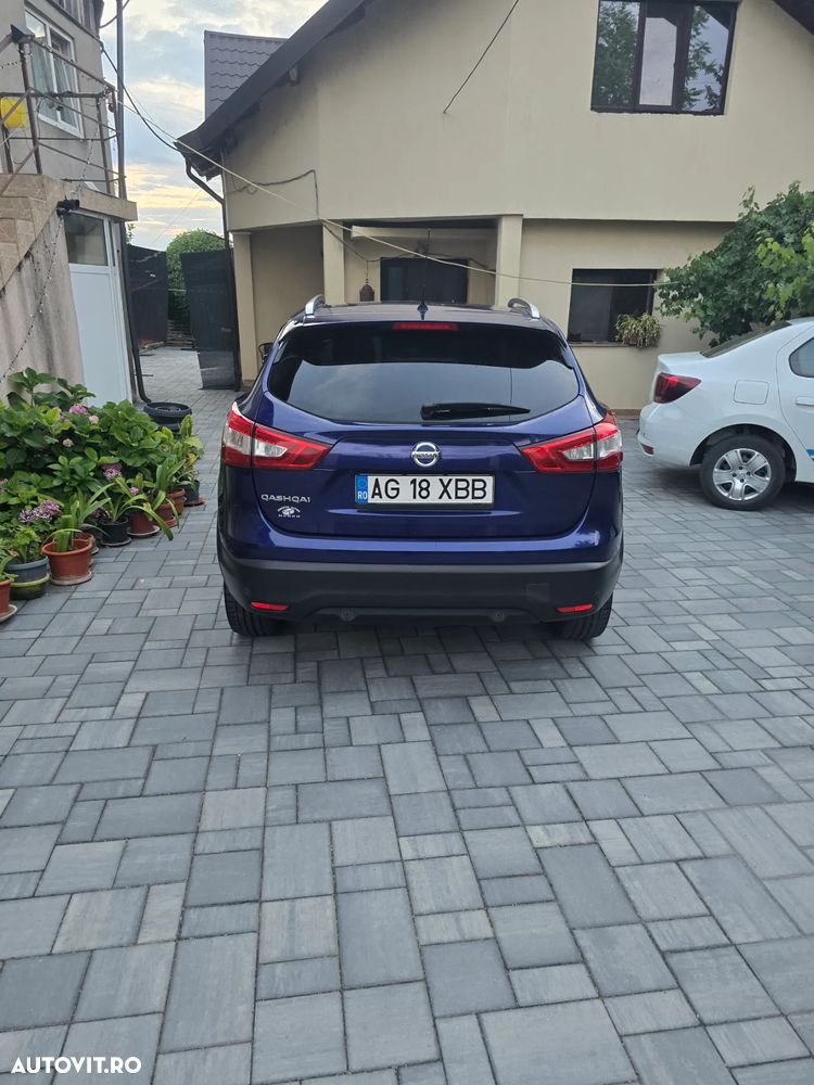 Nissan Qashqai 1.6 DCI Start/Stop X-TRONIC Tekna - 2