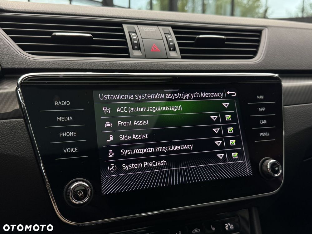 Skoda Superb 2.0 TDI SCR 4x4 Sportline DSG - 34