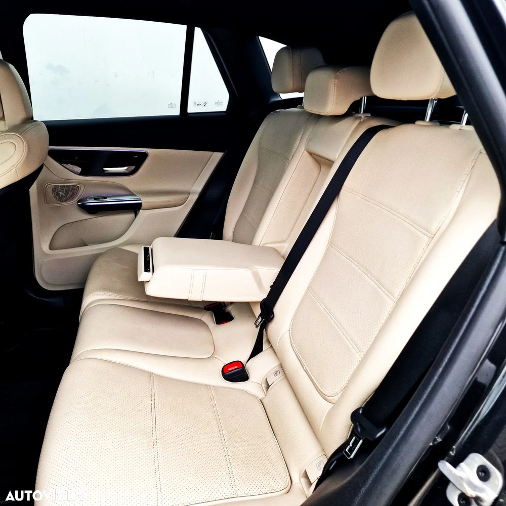 Mercedes-Benz GLC 220 d 4MATIC MHEV - 13