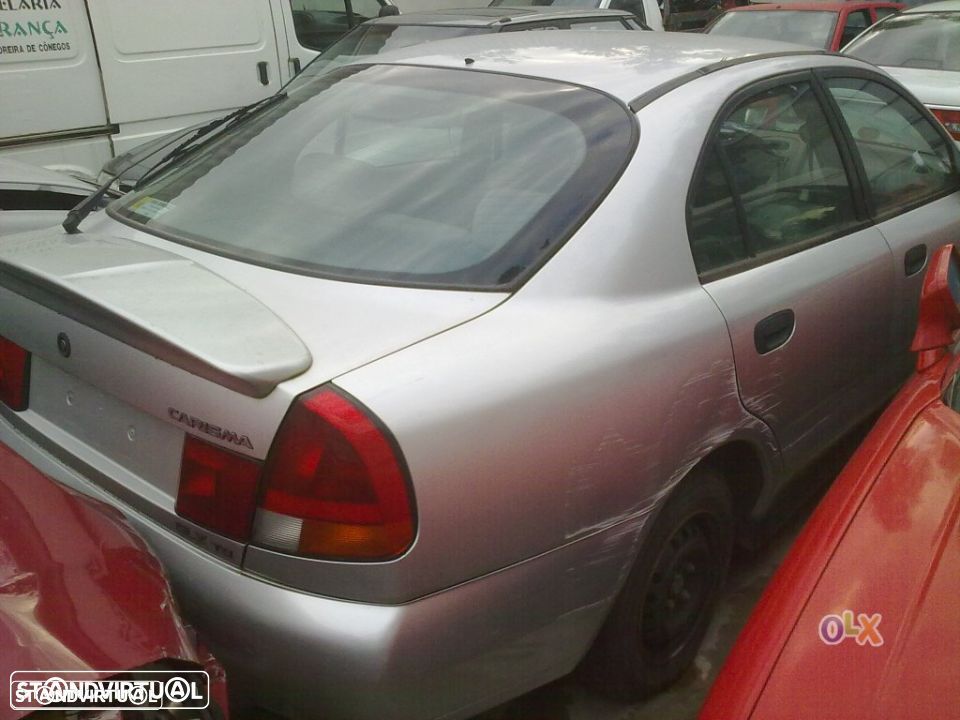 Traseira / Frente /Interior Mitsubishi Carisma 98 - 2