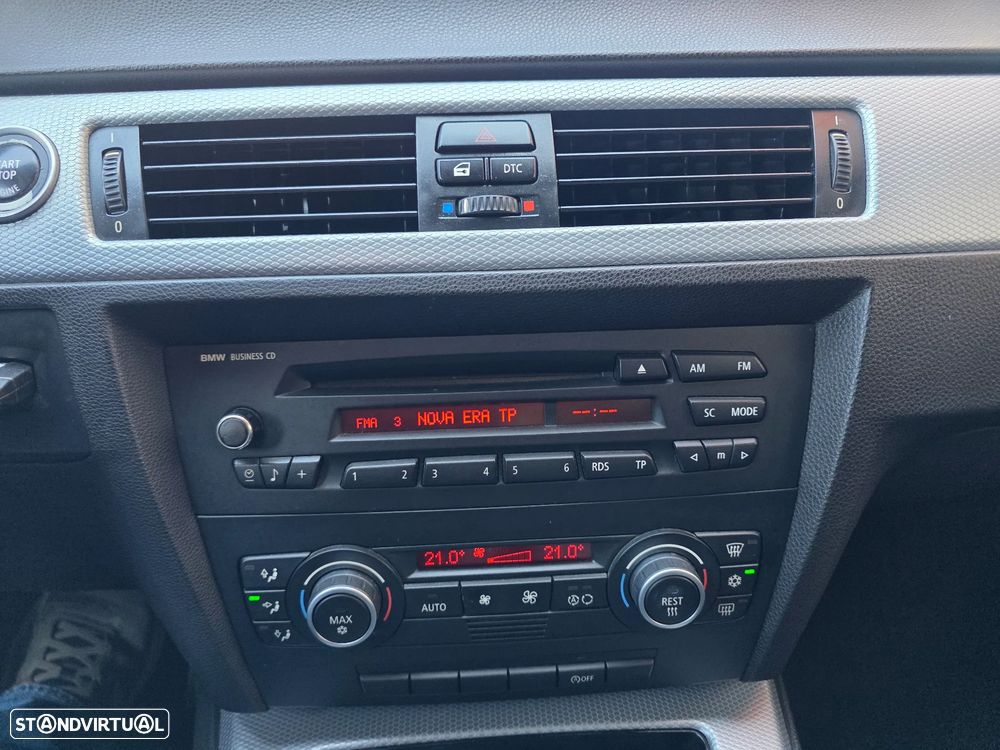 BMW 320 d xDrive - 27
