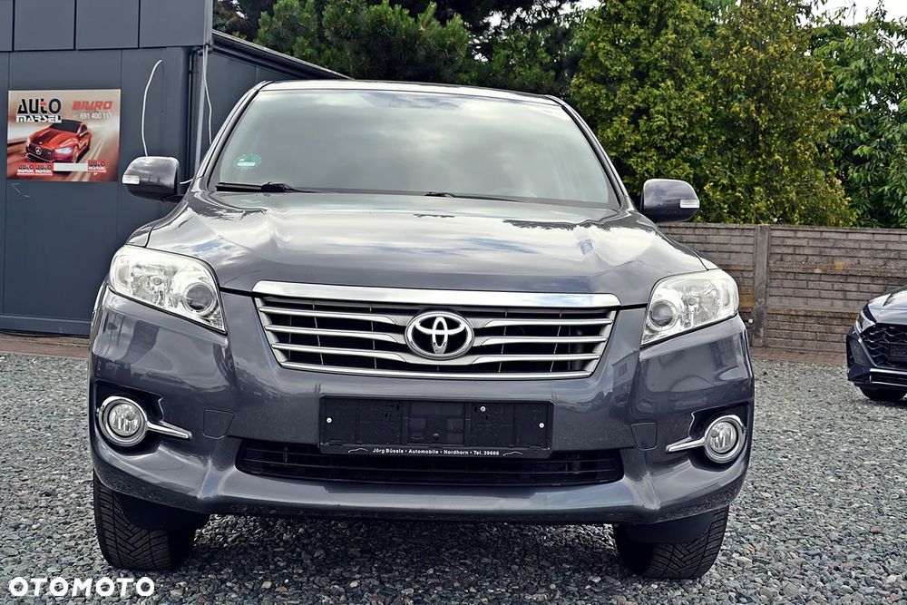 Toyota RAV4 2.2 D-4D Sol - 4