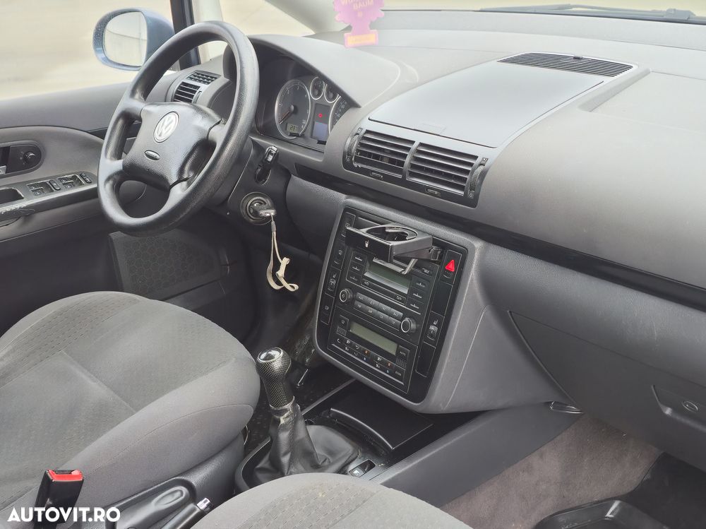 Volkswagen Sharan 1.9 TDI Family - 10