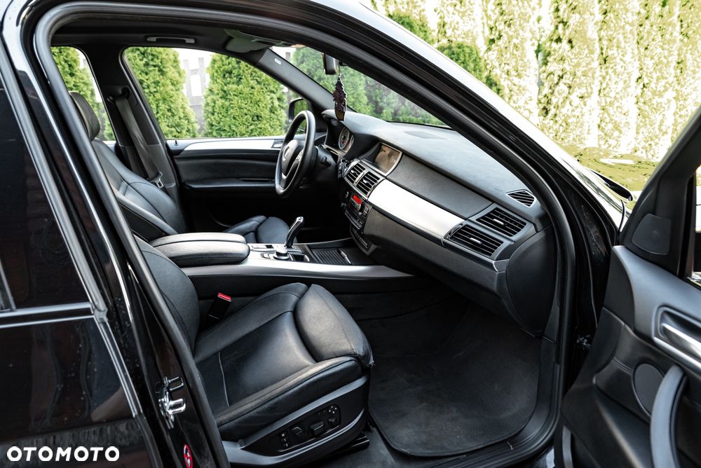 BMW X5 xDrive35d - 24