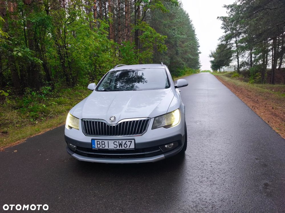 Skoda Superb 2.0 TDI Platinum Outdoor DSG - 1