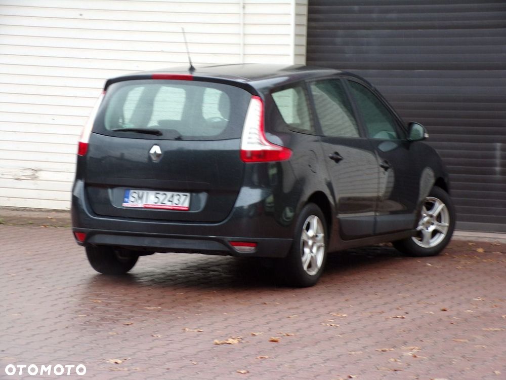 Renault Grand Scenic - 13
