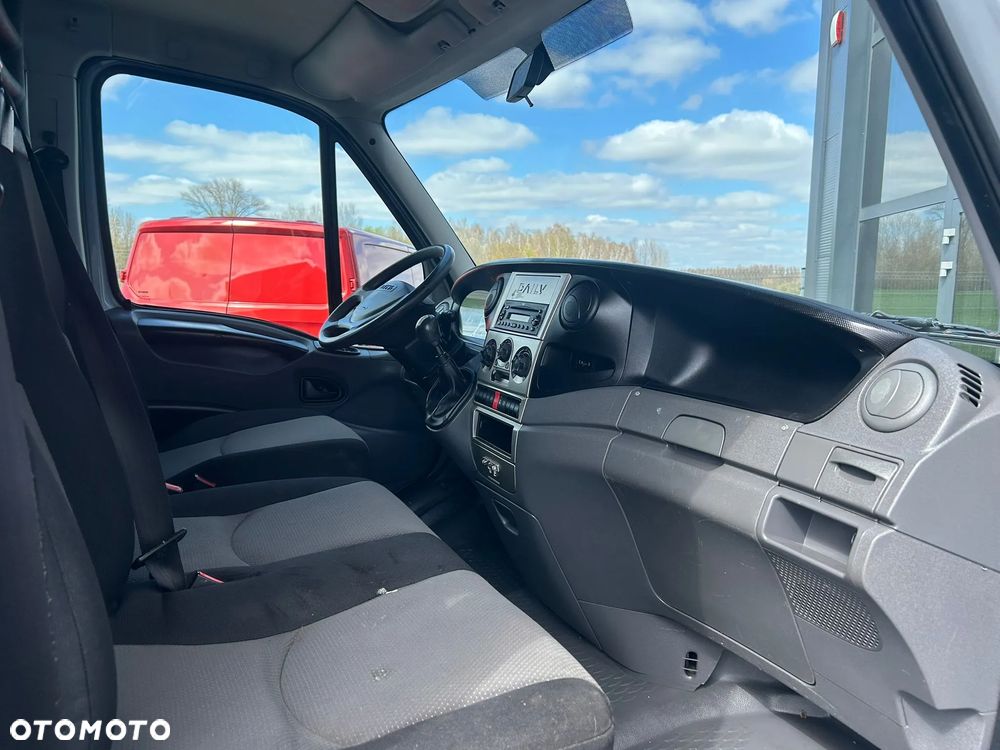 Iveco Daily 35C15 3.0 HPI DOKA Kontener + winda + drzwi boczne **Brygadówka**BLIŹNIAKI**Sprowadzony** - 13