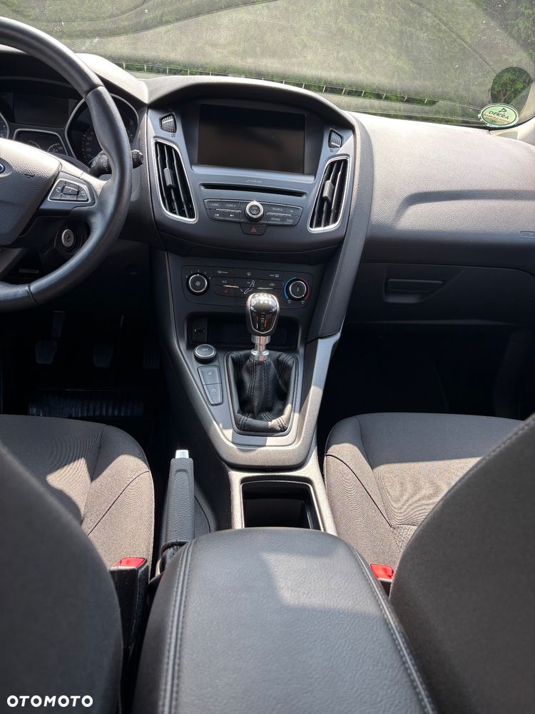 Ford Focus Turnier 1.5 EcoBlue Start-Stopp-System ACTIVE STYLE - 37