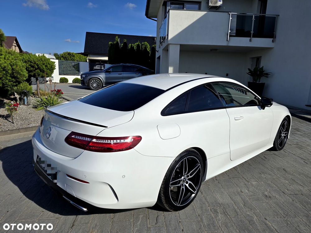 Mercedes-Benz Klasa E - 33