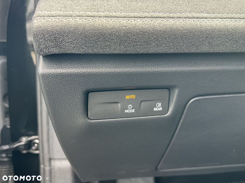 Volkswagen Passat - 19