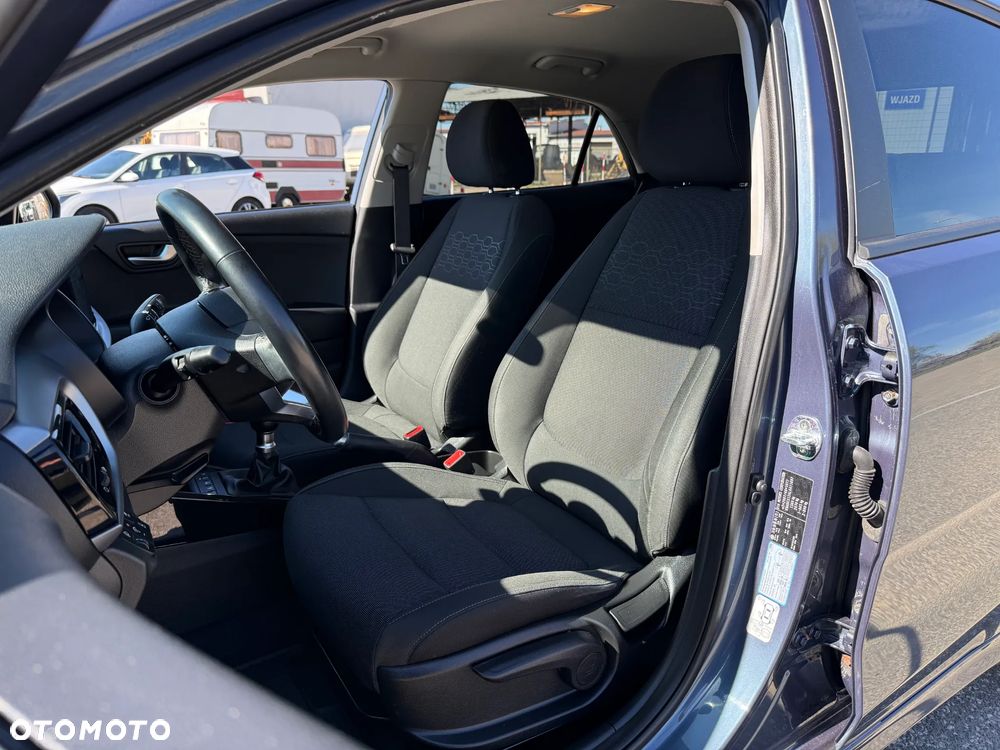 Kia Rio 1.2 Business Line - 4