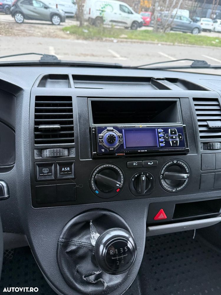 Volkswagen Transporter - 14