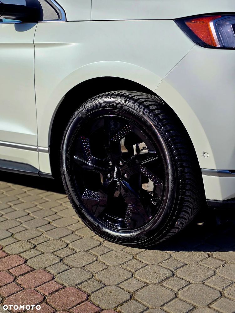 Ford Edge - 4