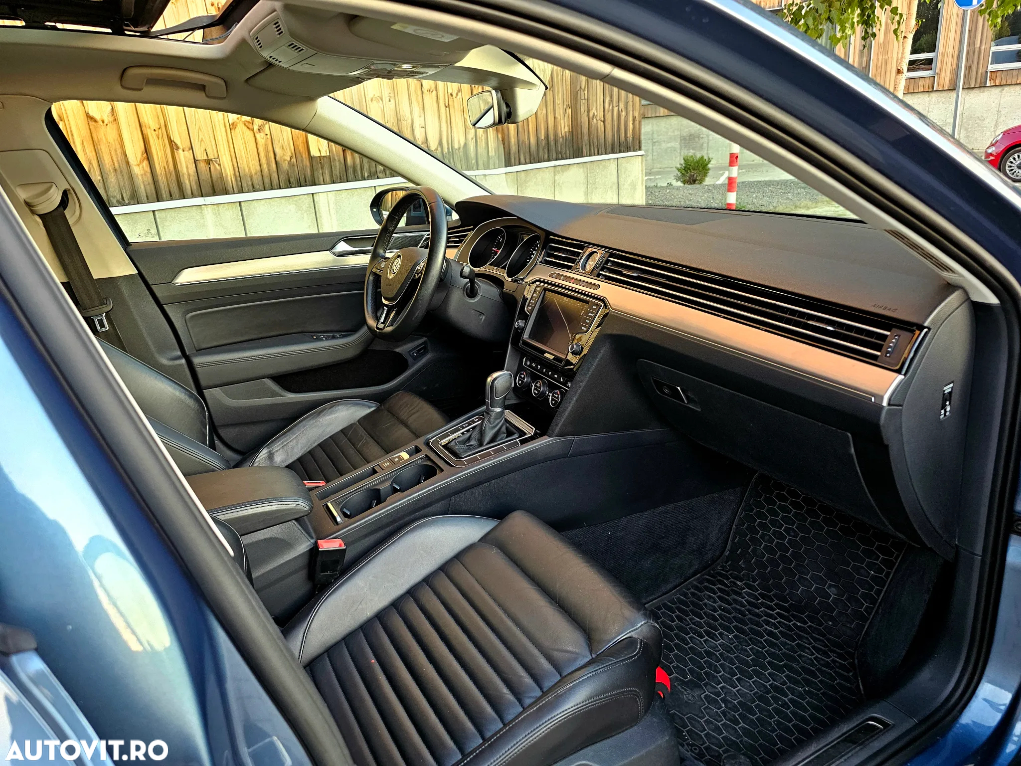 Volkswagen Passat - 20