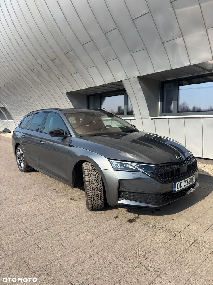 Skoda Octavia 2.0 TDI Sportline DSG - 1