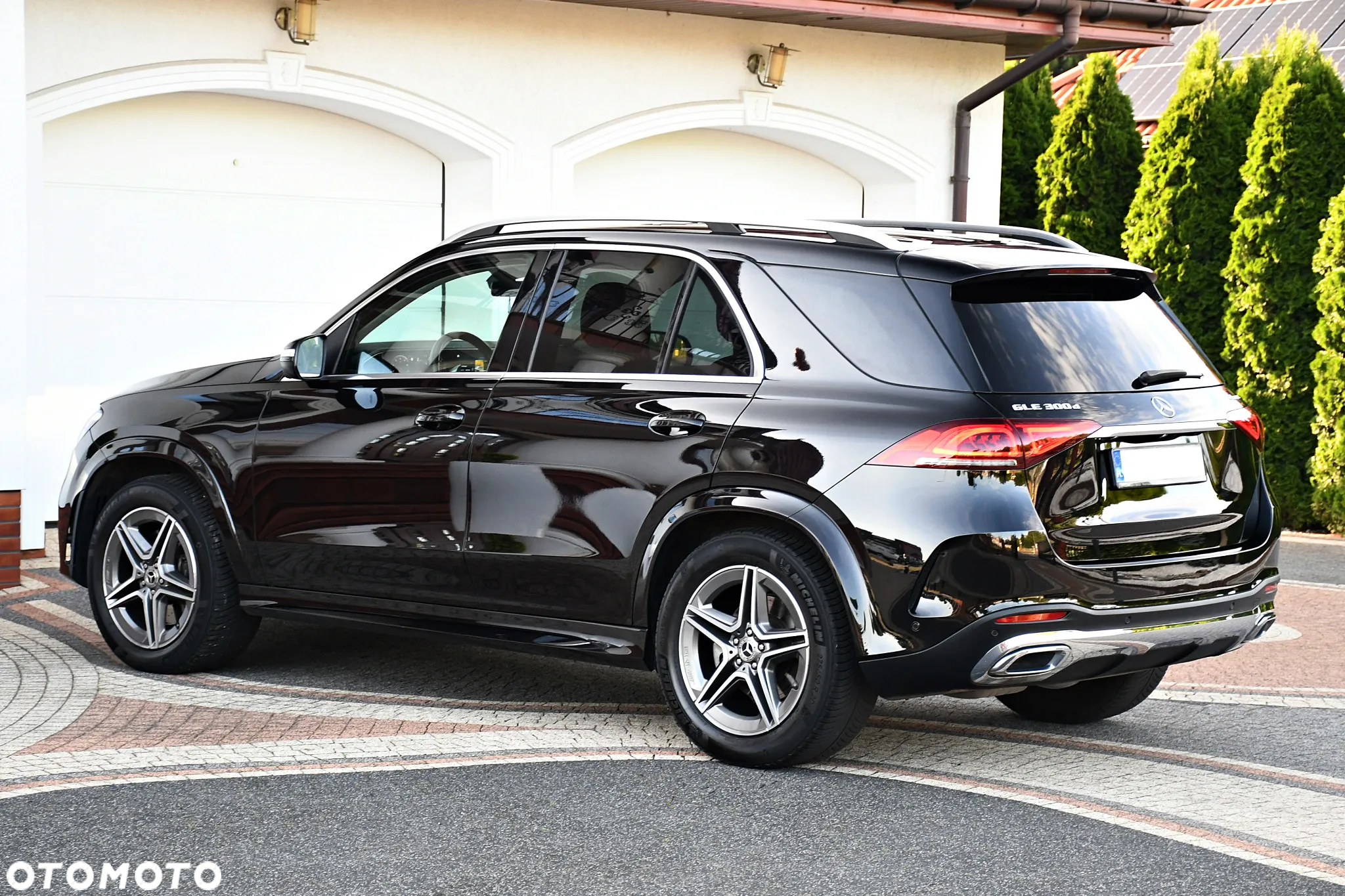 Mercedes-Benz GLE - 15