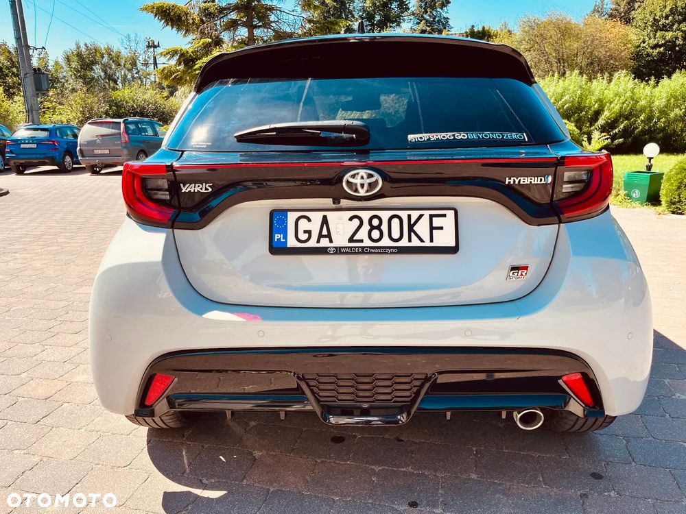 Toyota Yaris 1.5 VVT-i GR SPORT - 4