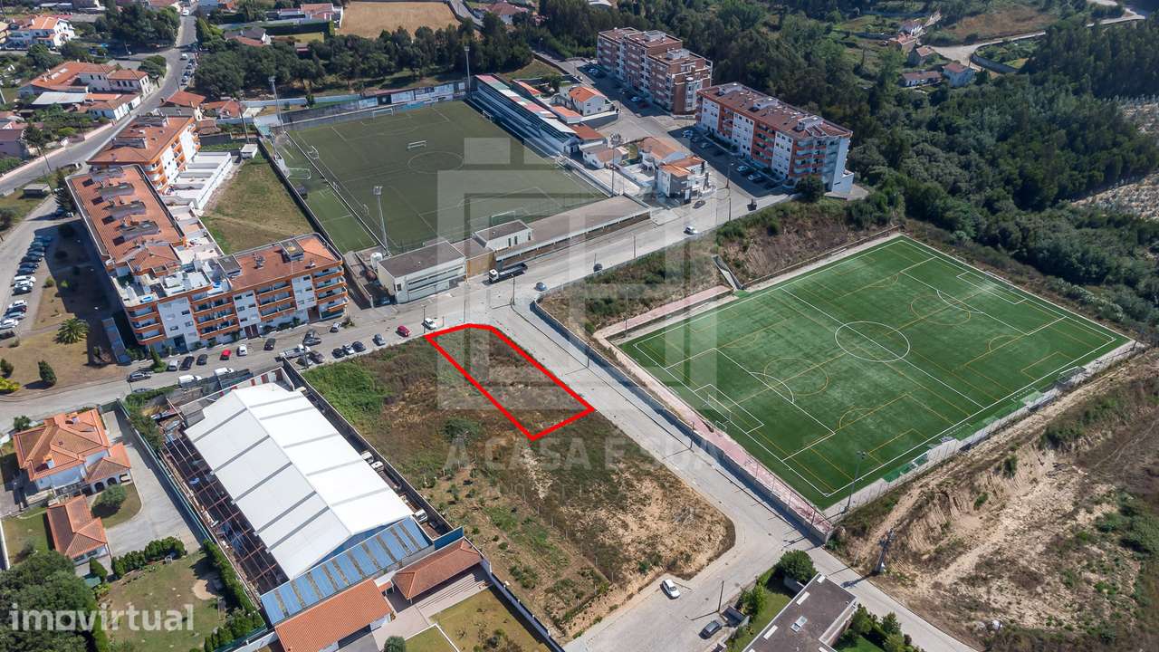 Lote para construção com 601 m2 em Paços de Brandão - Grande imagem: 4/10