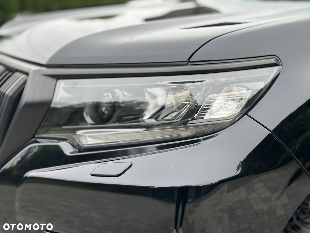 Toyota Land Cruiser LC 2.8 D-4D Executive - 32