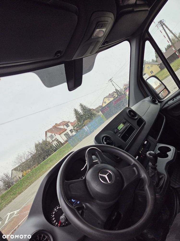 Mercedes-Benz Sprinter - 5