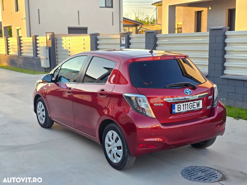 Toyota Yaris - 4