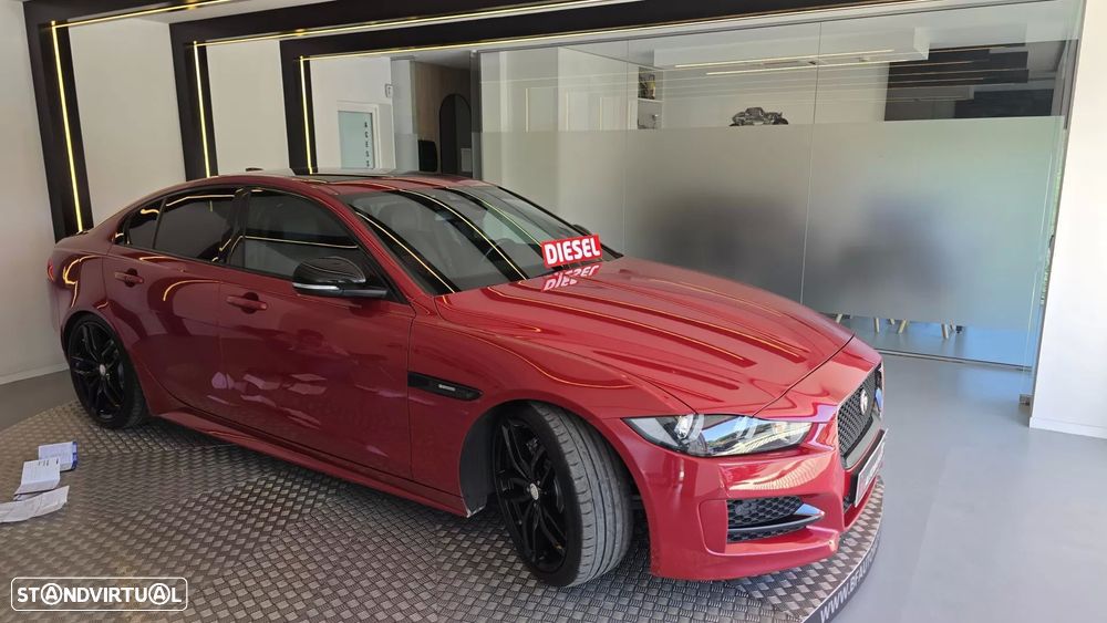 Jaguar XE 2.0 D R-Sport - 19