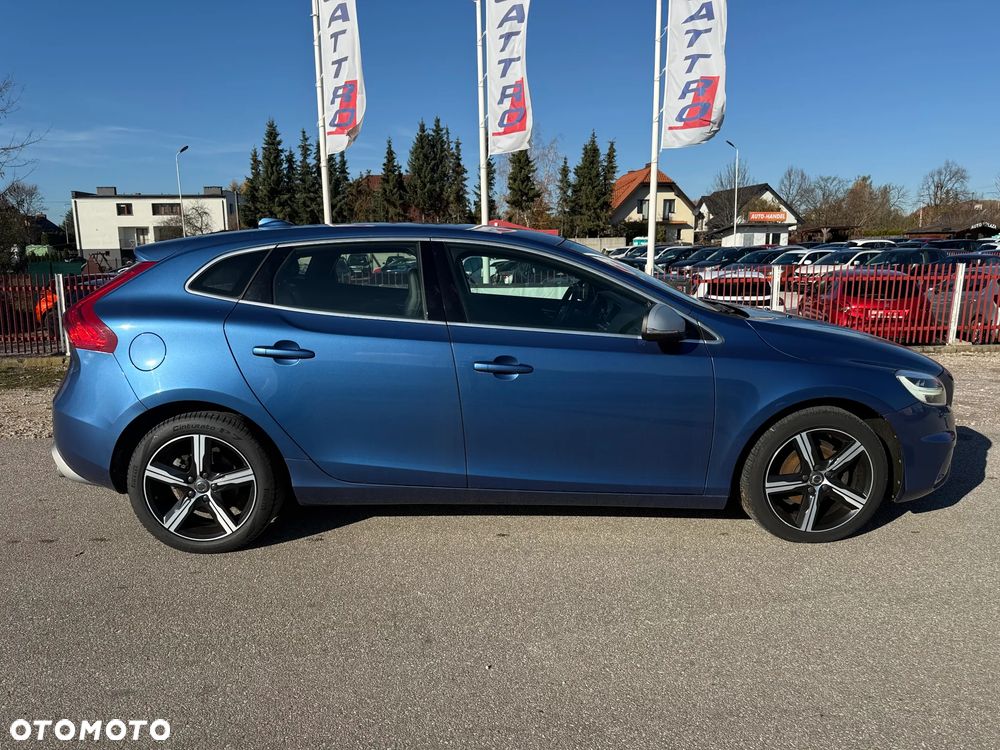 Volvo V40 D2 Drive-E R-Design Momentum - 2