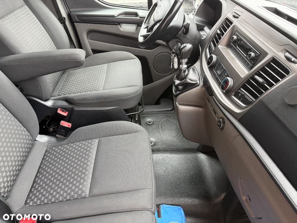 Ford Custom L2H1 - 24