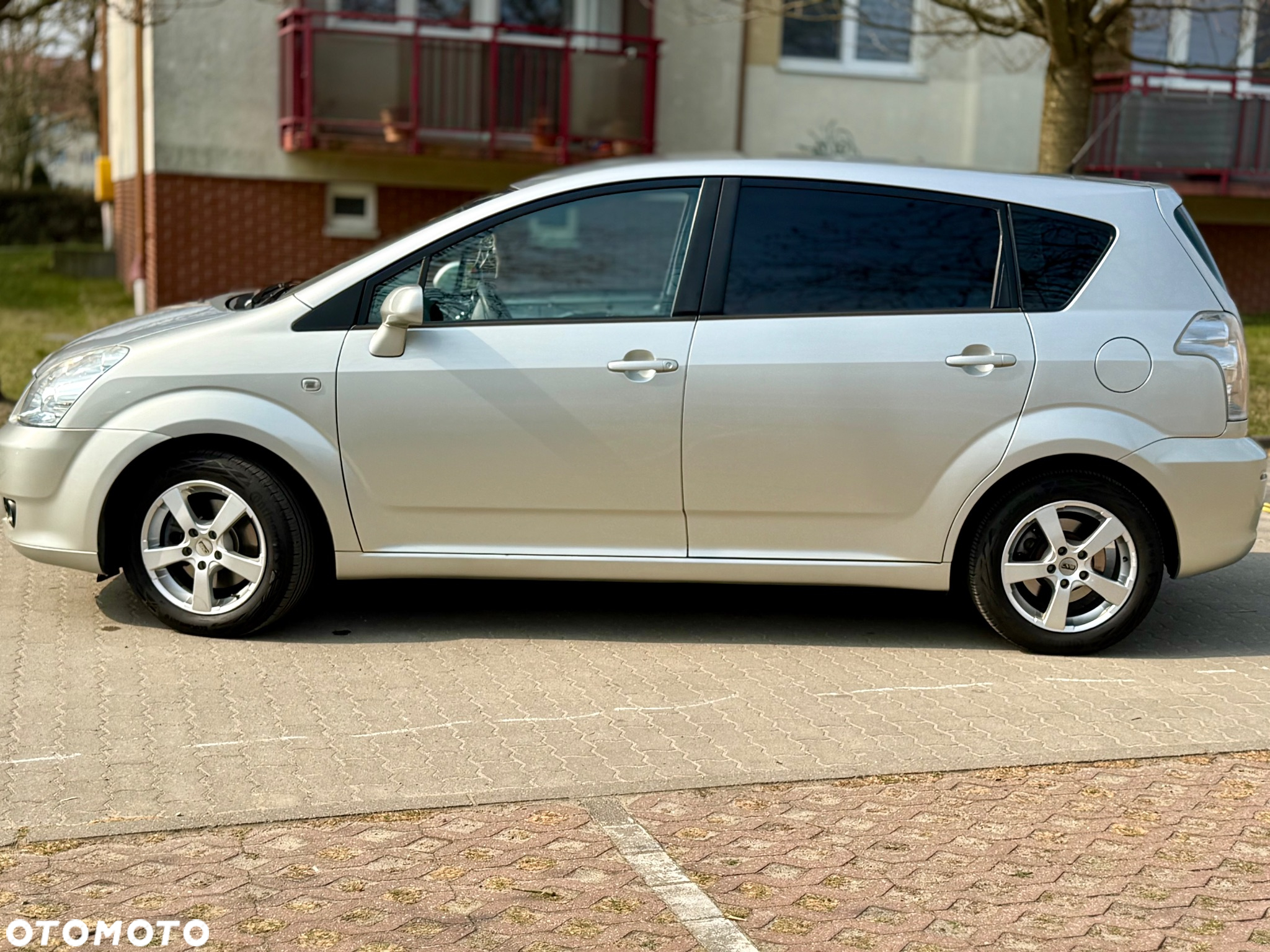 Toyota Corolla Verso - 12