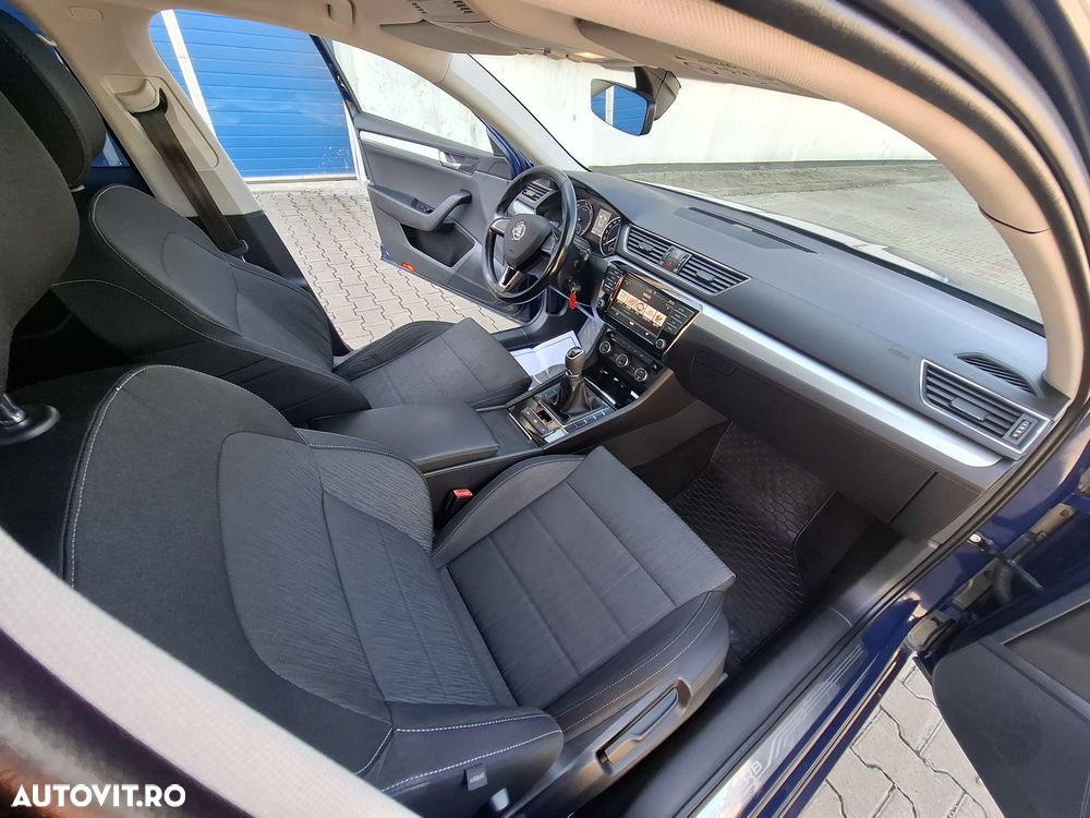 Skoda Superb 2016 photo 5