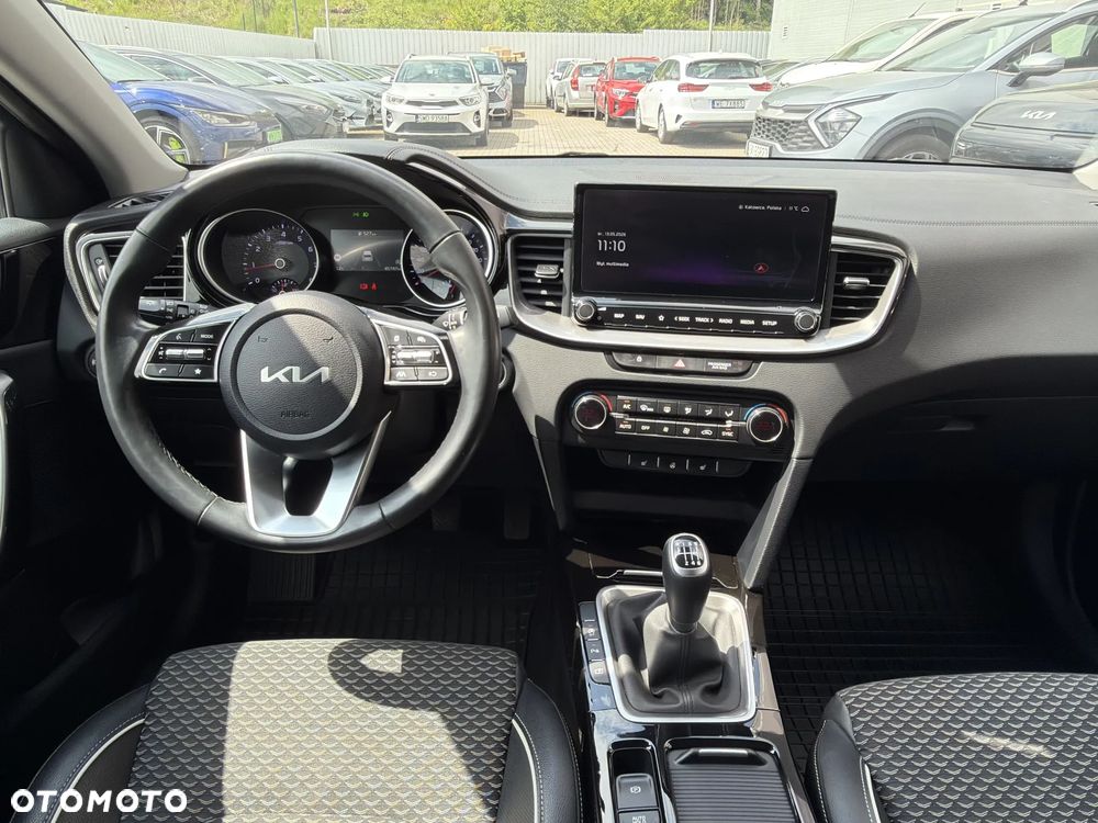 Kia Ceed 1.5 T-GDI Tribute - 14
