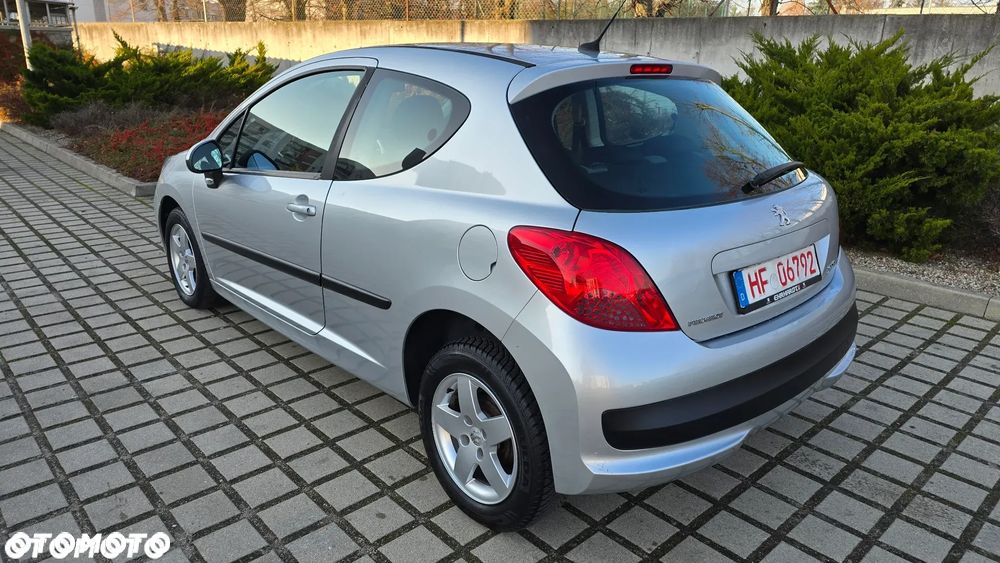 Peugeot 207 - 5