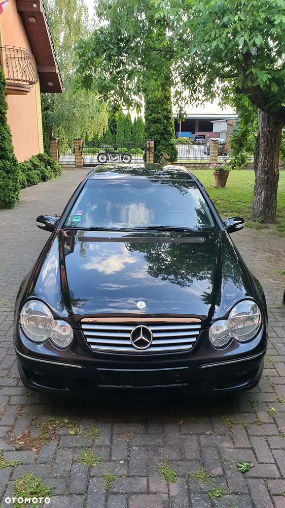 Mercedes-Benz Klasa C 200 Kompressor Automatik - 36