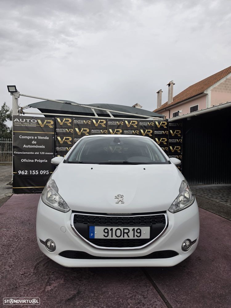 Peugeot 208 - 2