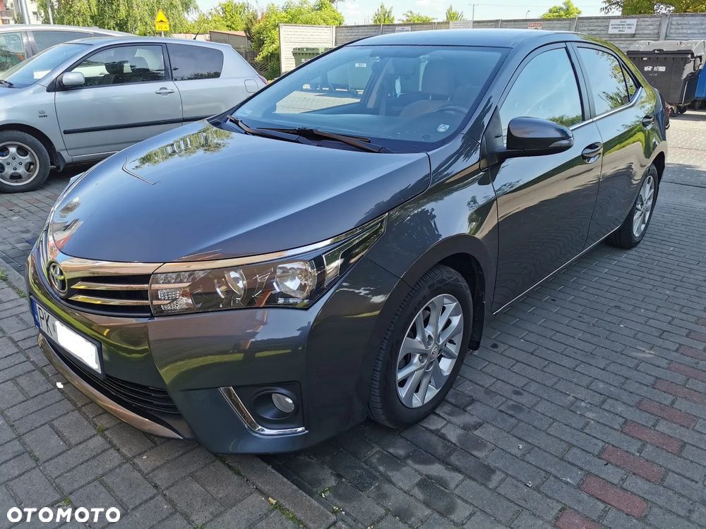 Toyota Corolla - 2