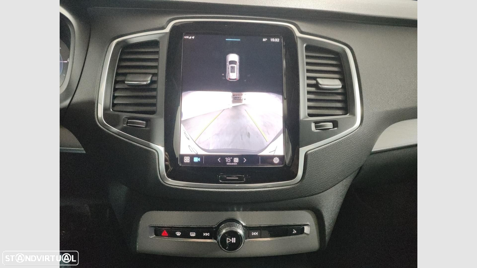 Volvo XC 90 2.0 T8 PHEV Core AWD - 26