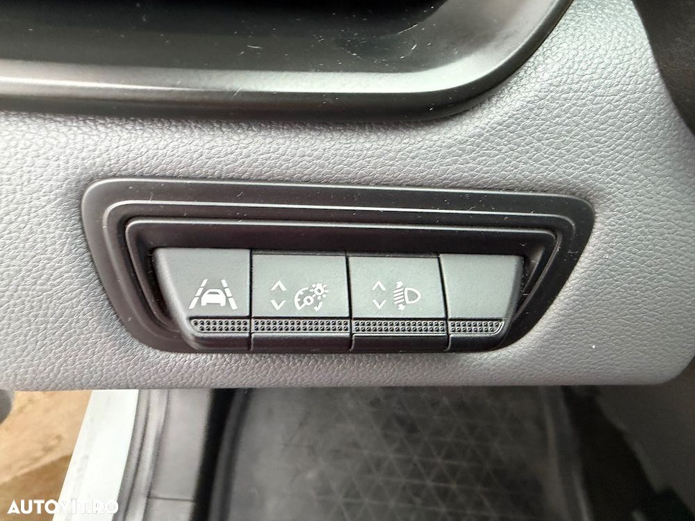 Renault Clio V Blue dCi 100 Techno - 13