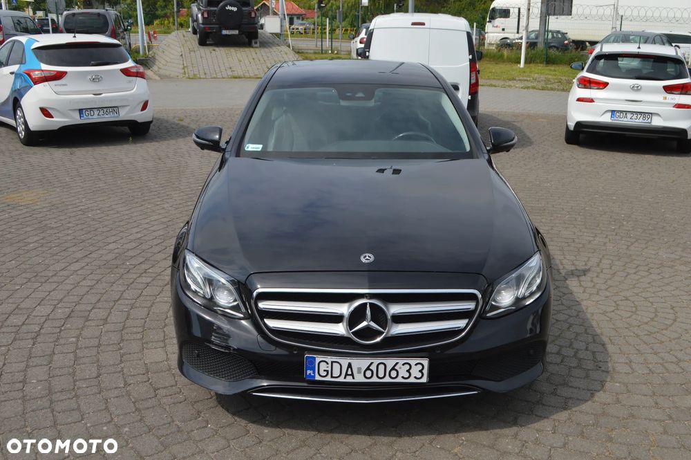 Mercedes-Benz Klasa E 220 d 9G-TRONIC - 3