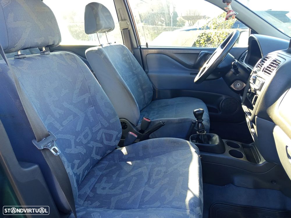 Mitsubishi Space Star - 4