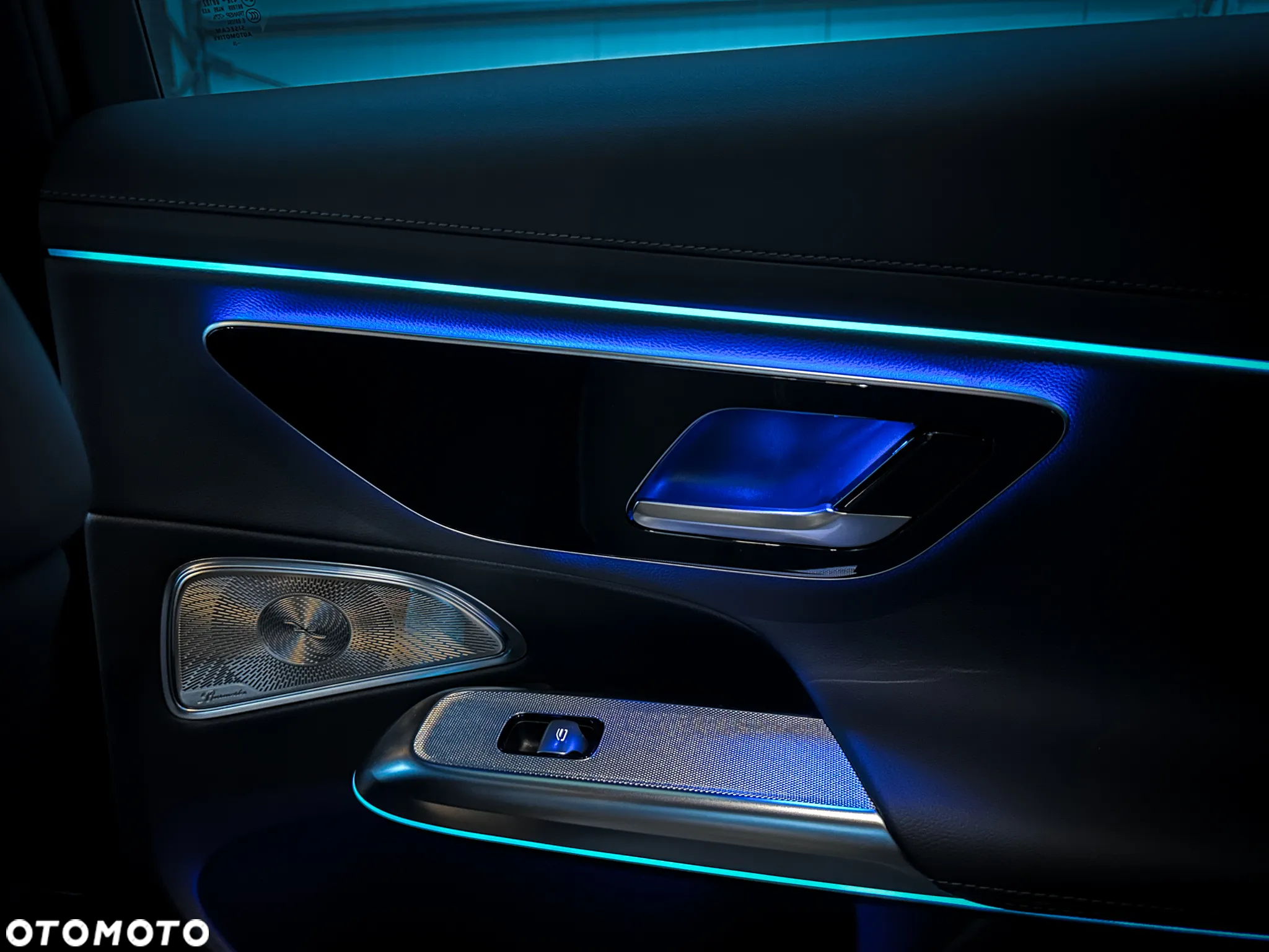 Mercedes-Benz Klasa E 200 T 4Matic 9G-TRONIC Edition AMG Line - 36