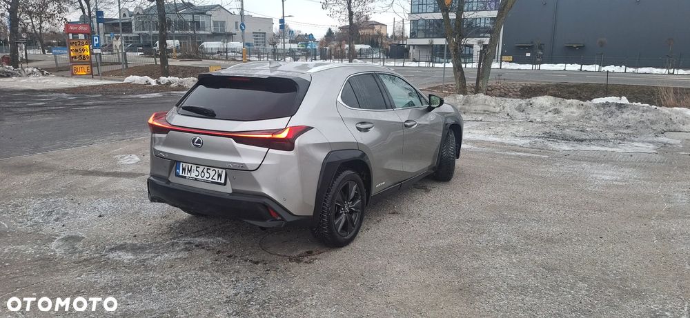 Lexus UX 250h GPF Omotenashi AWD - 7