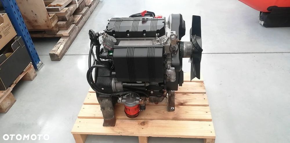 SILNIK LOMBARDINI LDW 1003 27km 1800rpm 7500 netto - 5