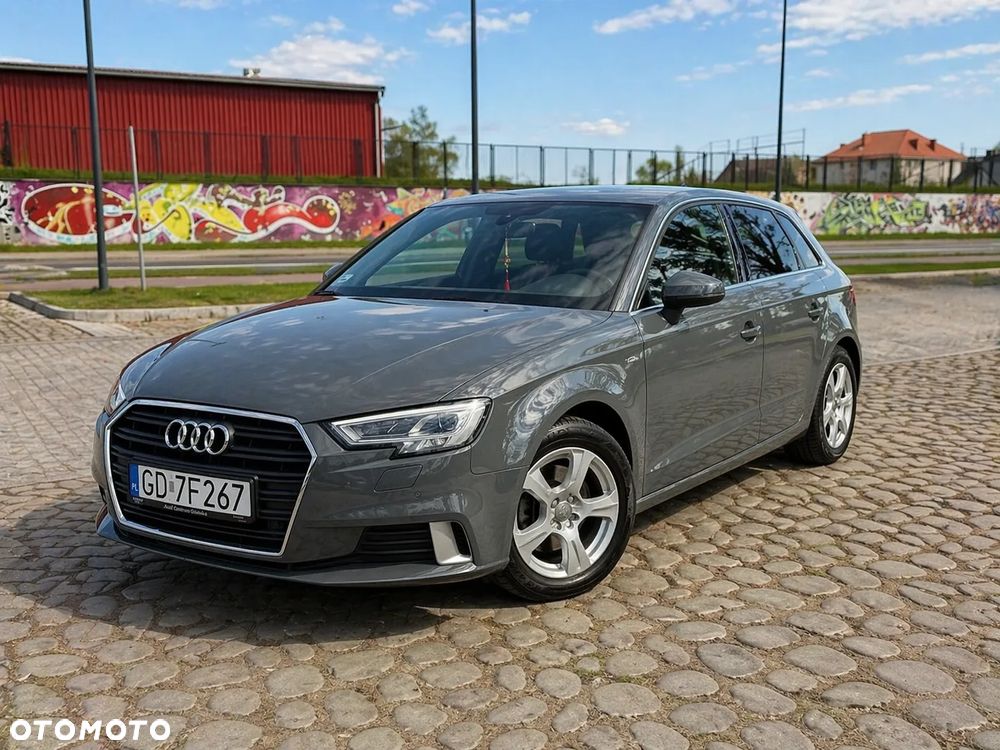 Audi A3 Sportback 35 TFSI Sport S tronic - 4