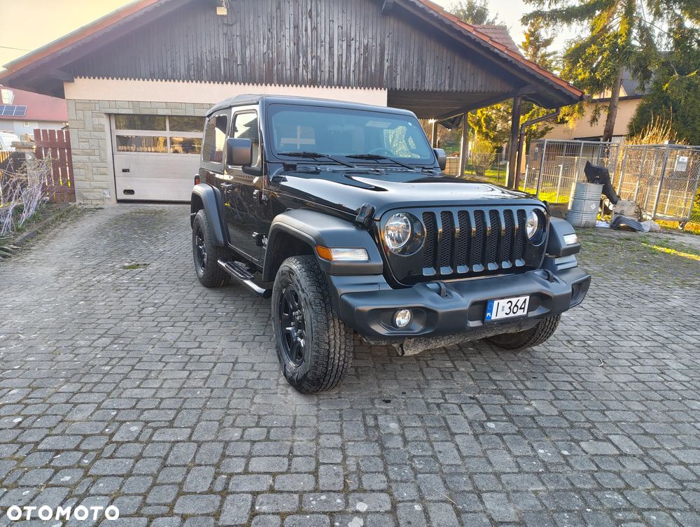 Jeep Wrangler - 10