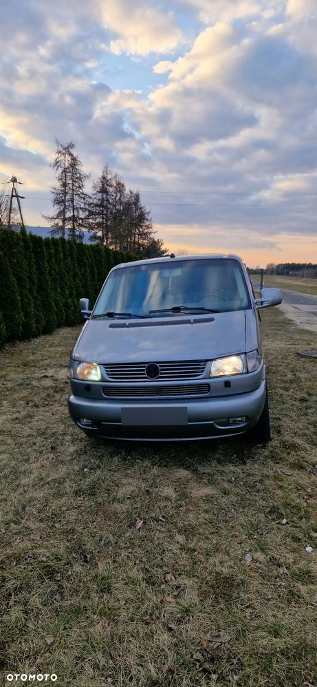 Volkswagen Multivan - 5